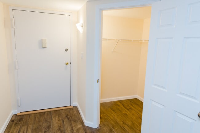 Building Photo - 40 Fayette St