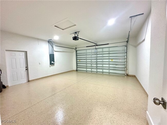 Building Photo - 771 Gaylord Ave S