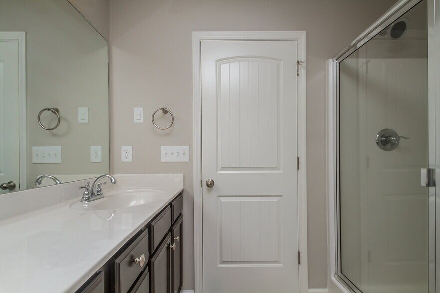 Building Photo - 1713 Porchrest Way