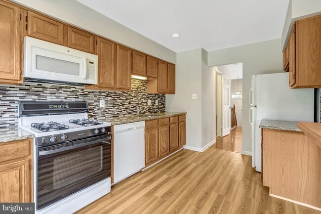 Building Photo - 4234 Fox Lake Dr