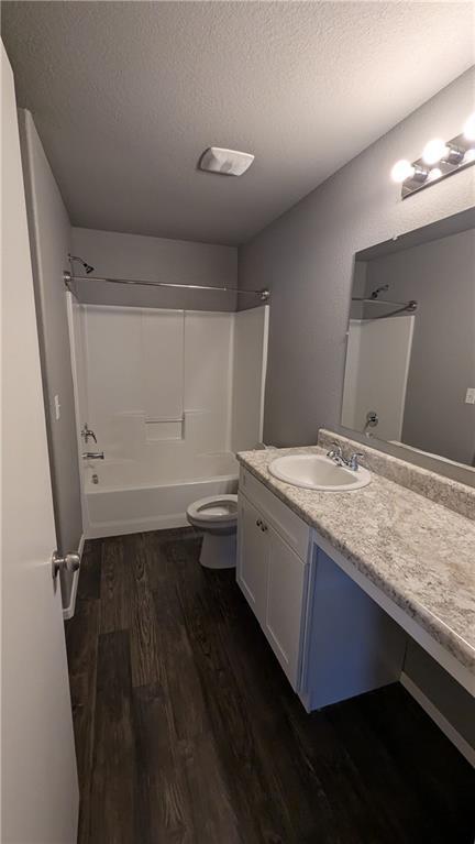 Building Photo - 228 E Anabranch Ct