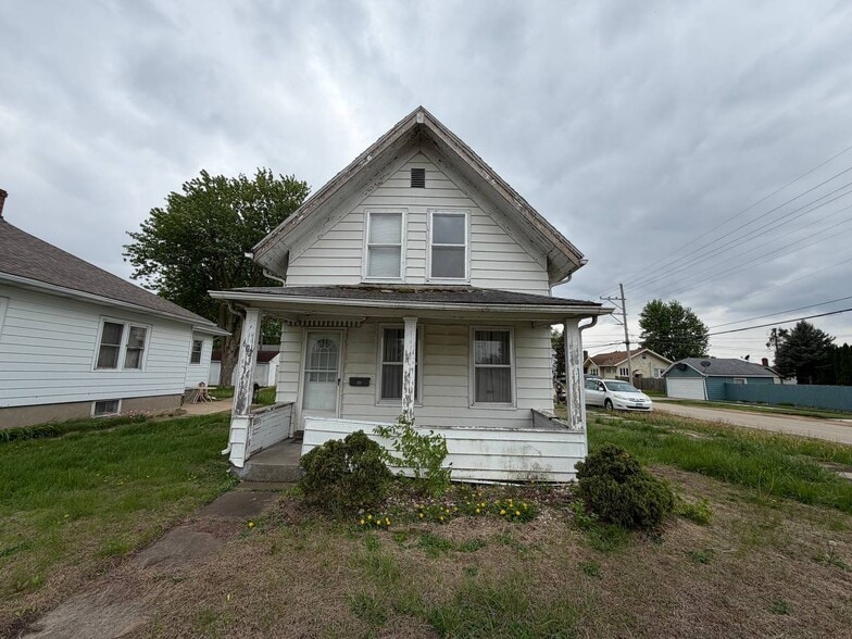 Building Photo - 602 18th Ave