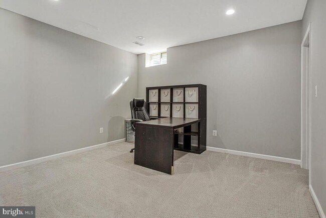Building Photo - 12902 Crickmore Trace