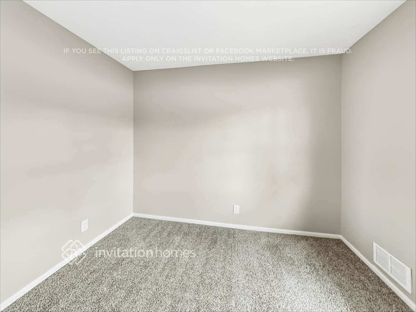 Building Photo - 224 Oak Park Dr NE