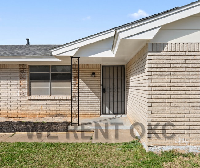 Building Photo - 16391 Lynn St