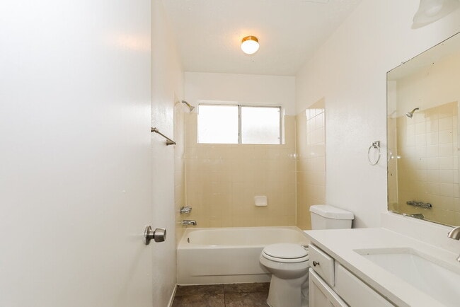 Building Photo - 7318 Sunlight Ln