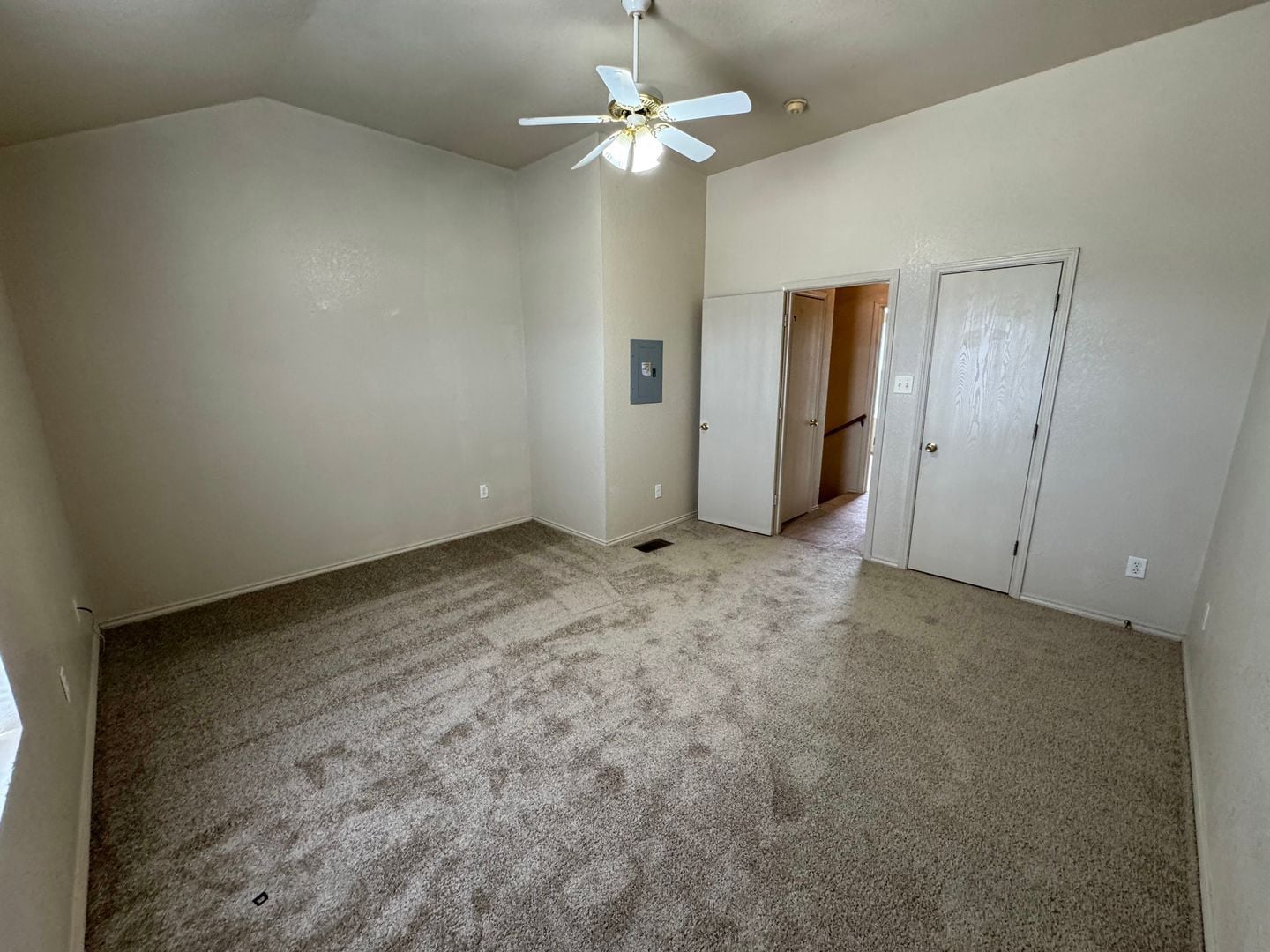 Building Photo - 4506 Deek Dr