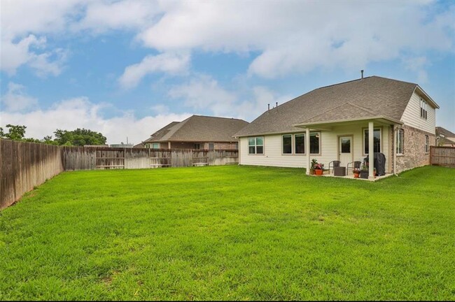 Building Photo - 17639 Cypress Hilltop Wy