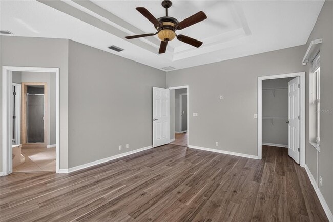 Building Photo - 1850 Sandy Knoll Cir N