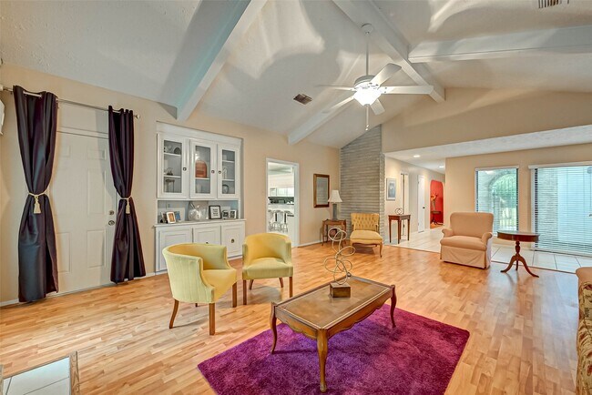 Building Photo - 3631 Glenpine Dr