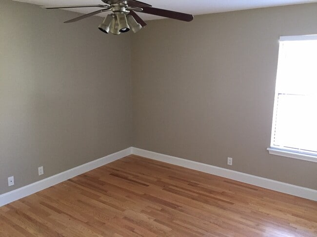 Building Photo - 13034 N Run