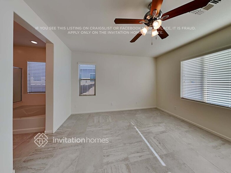 Building Photo - 26126 N 121st Ave