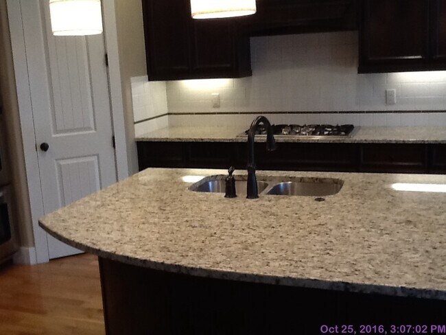 Building Photo - Beautiful home located it Madelyn estates in Meridian