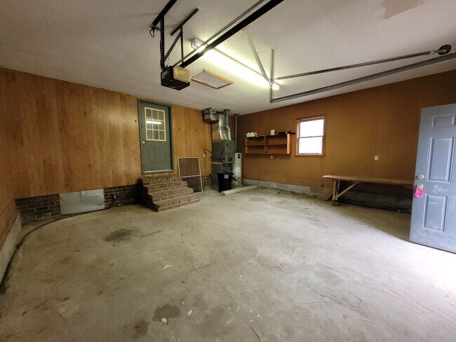 Building Photo - Available Soon! Country Living only Minutes to US 17