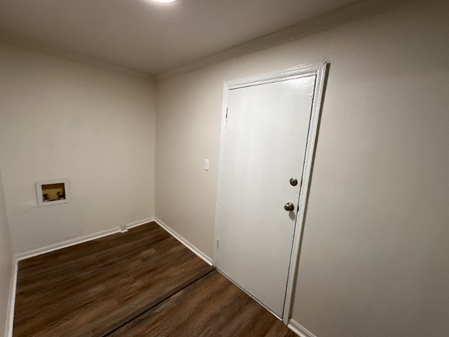 Building Photo - 1111 Lawton Pl SW