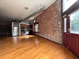 Building Photo - 1040 Missouri Ave