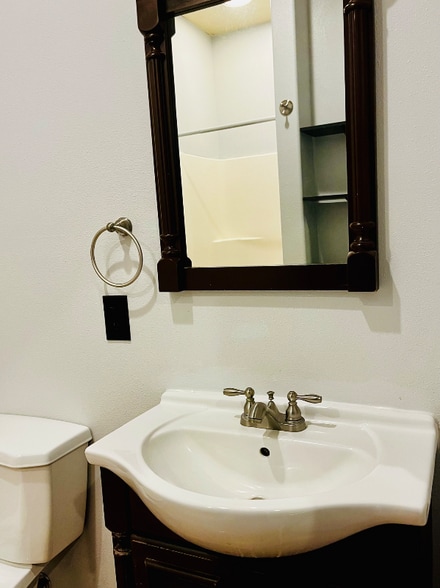 Building Photo - 13325 Brush Creek Rd