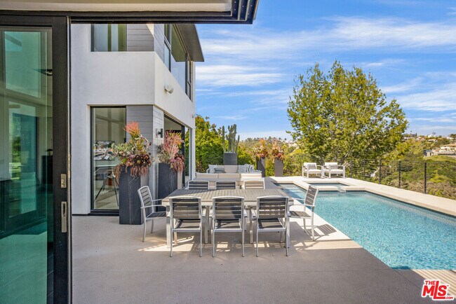 Building Photo - 1172 Linda Flora Dr