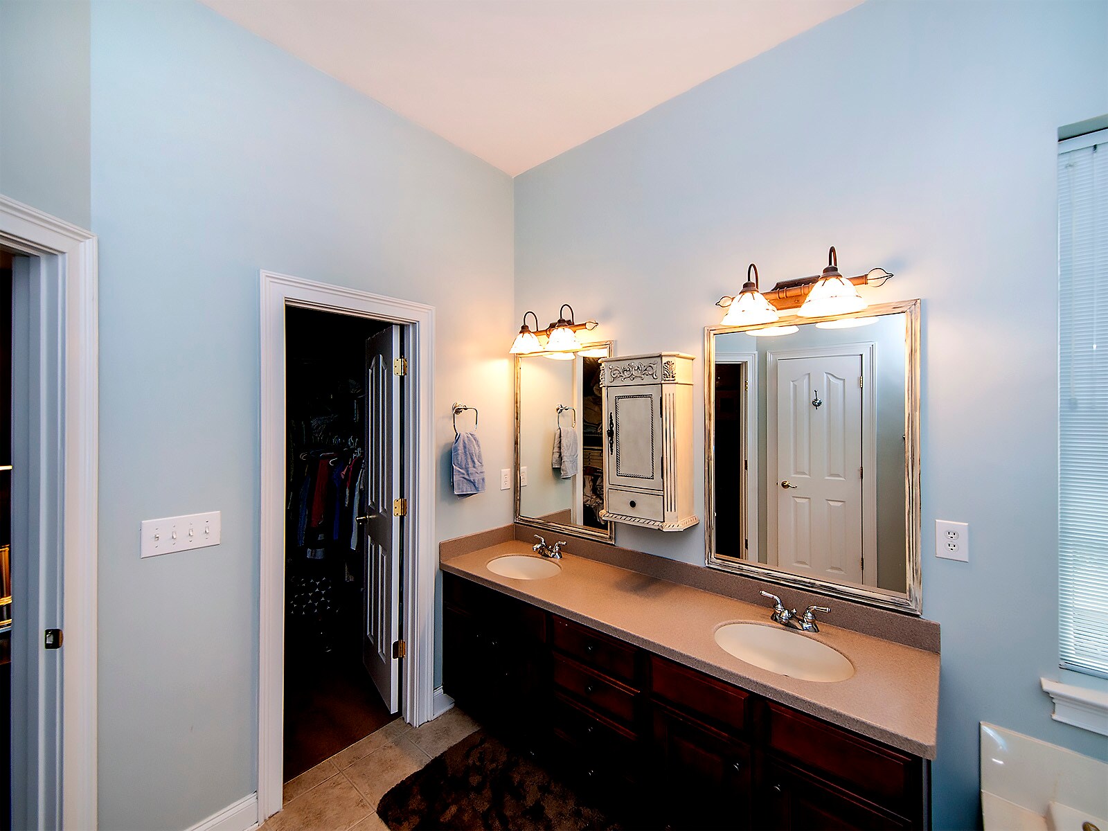 Building Photo - 7819 Chaddsley Dr
