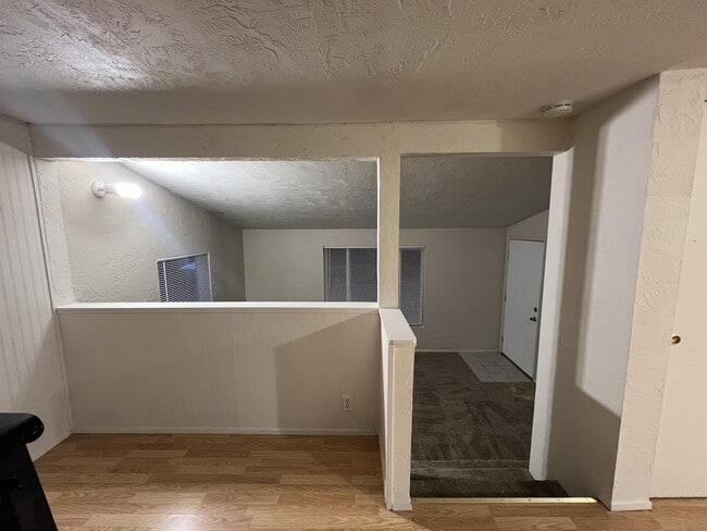 Building Photo - 100 S Davies Rd