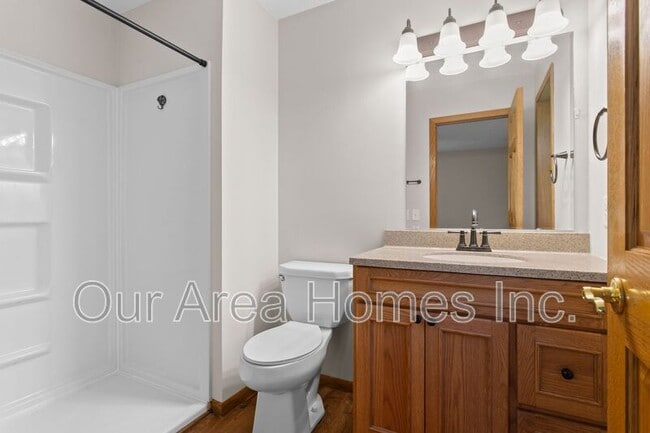 Building Photo - 16037 Oneida St NW