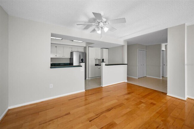 Building Photo - 800 S Gulfview Blvd