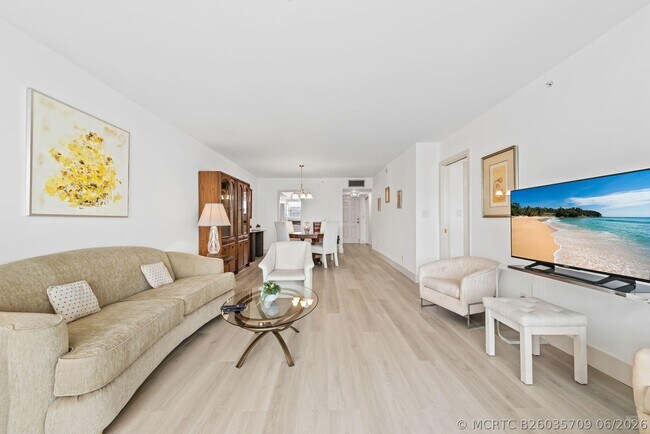 Building Photo - 3300 S Ocean Blvd