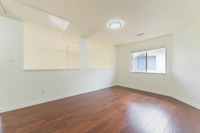 Building Photo - 8826 Fondren Village Dr