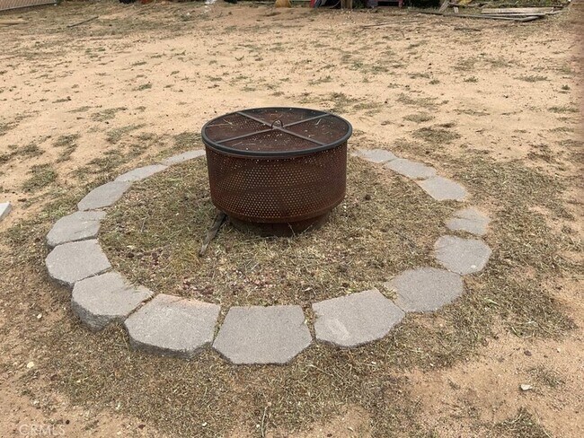 Building Photo - 17965 Live Oak St