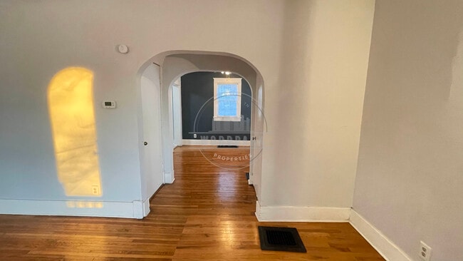 Building Photo - 1341 Meridian St