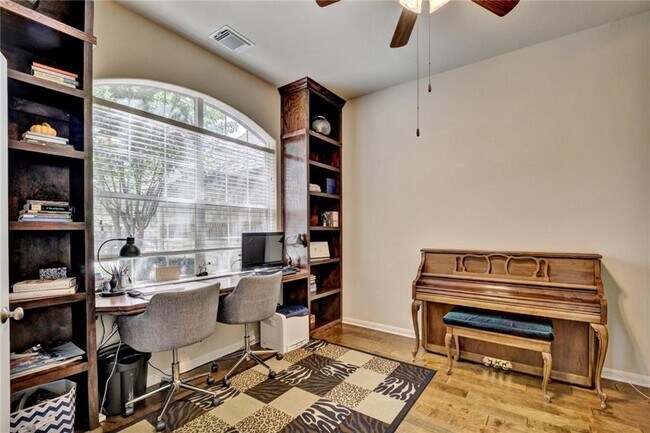 Building Photo - 2830 Stonecreek Pl