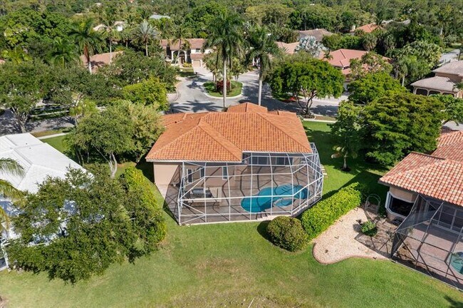 Building Photo - 6689 NW 70th Pl