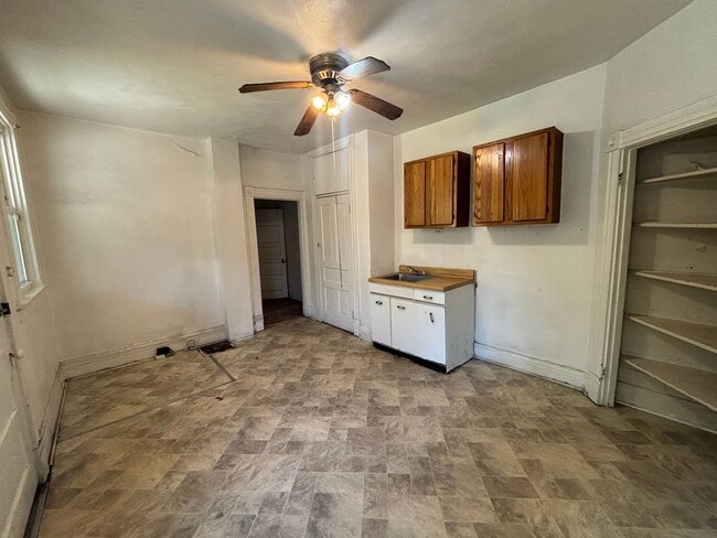 Building Photo - Rare 4 BR/ 2 BA Home with Multi-Generational Layout