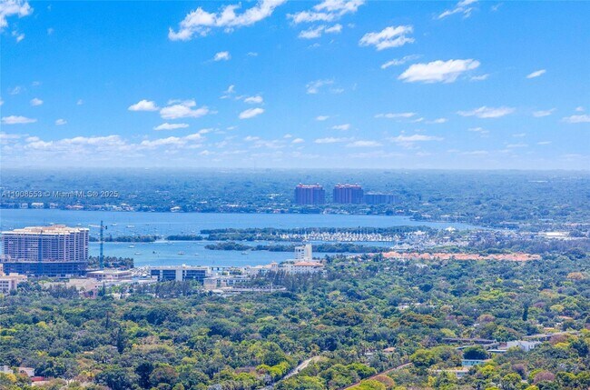 Building Photo - 801 S Miami Ave