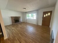 Building Photo - 2117 Deerfield Ave