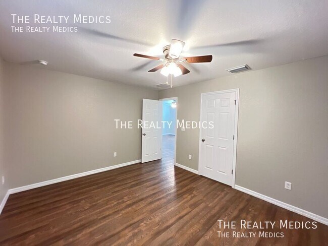 Building Photo - 2539 SW 158th Ln Rd