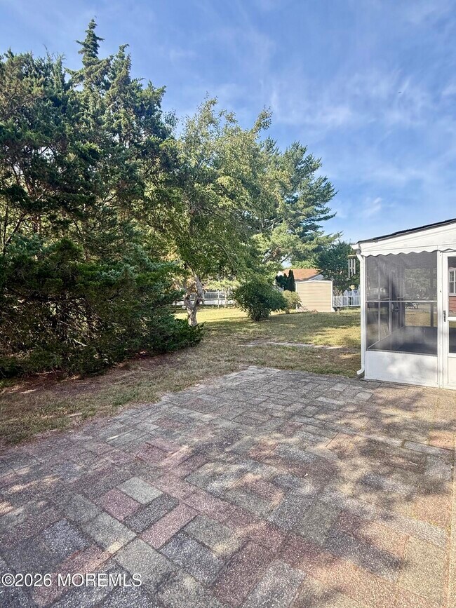 Building Photo - 129 Fox Glove