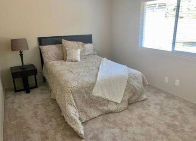 Building Photo - Pleasanton Laguna Vista 2 Bed / 1 bath, updated kitchen & bathroom, Two Year Lease required, Comm...