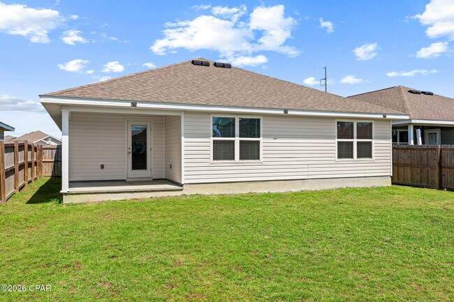 Building Photo - 5816 Viking Wy