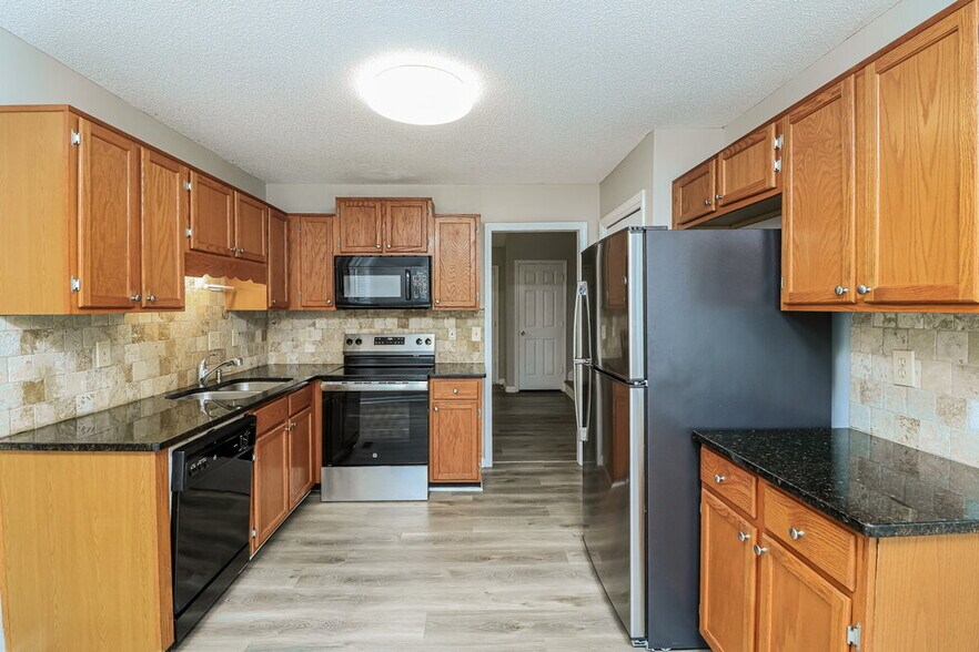 Building Photo - 5039 Mickleton Way