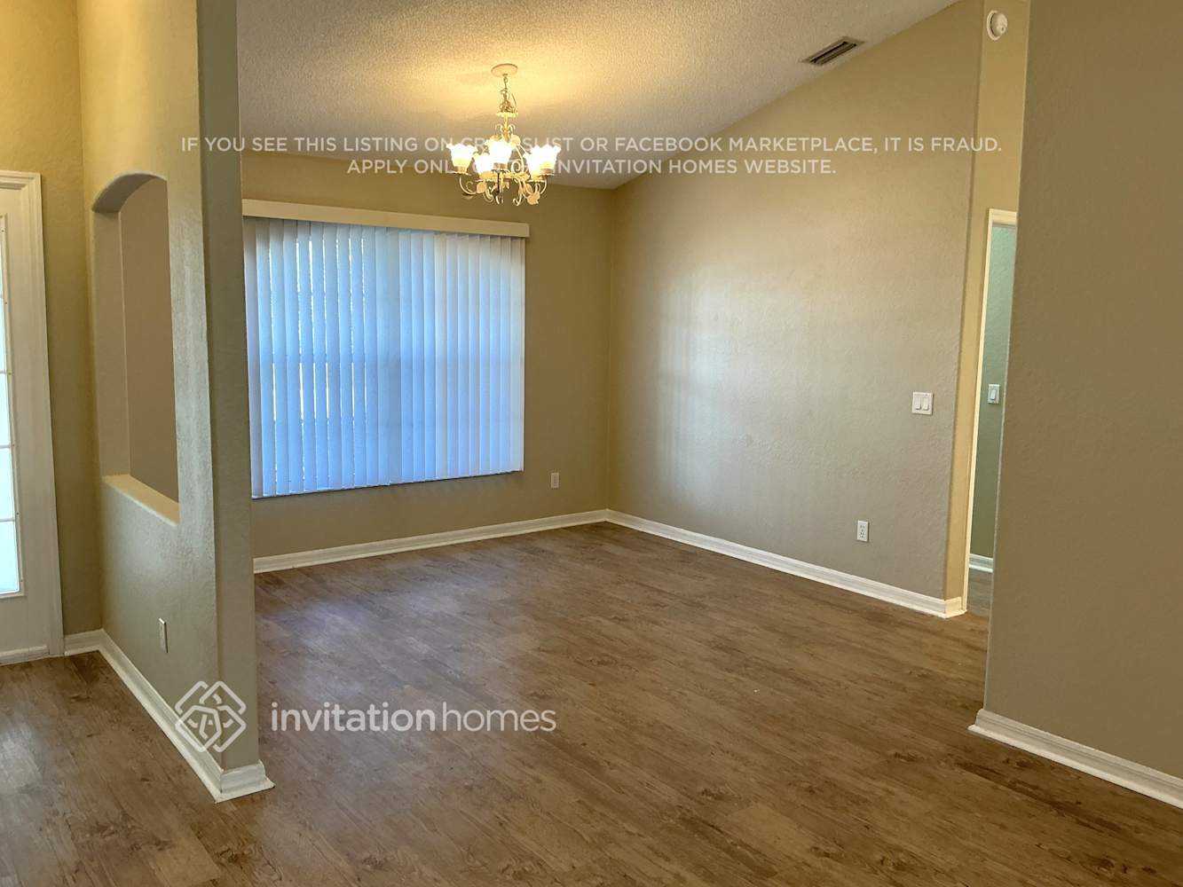Building Photo - 423 Azure Rd