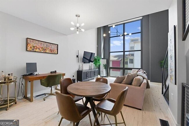 Building Photo - 1250 Breuer Mews NW