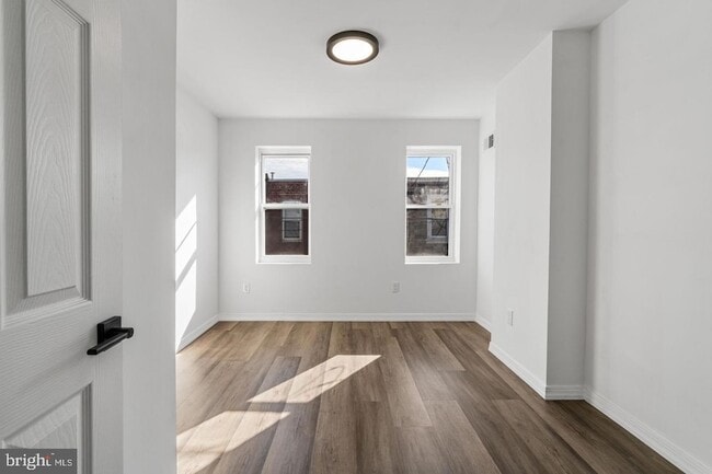 Building Photo - 3058 Tilton St