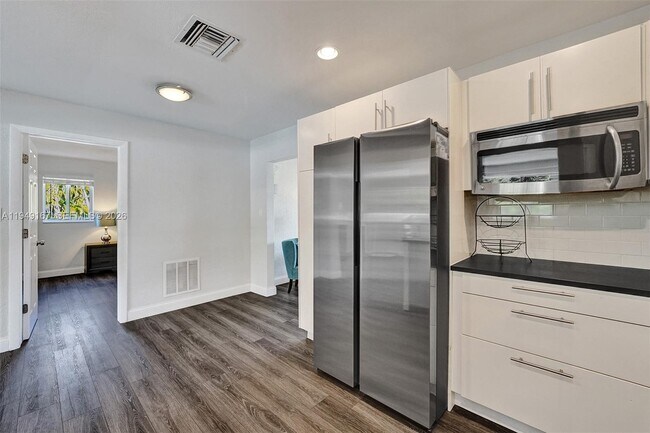 Building Photo - 3730 SW 47th Ct