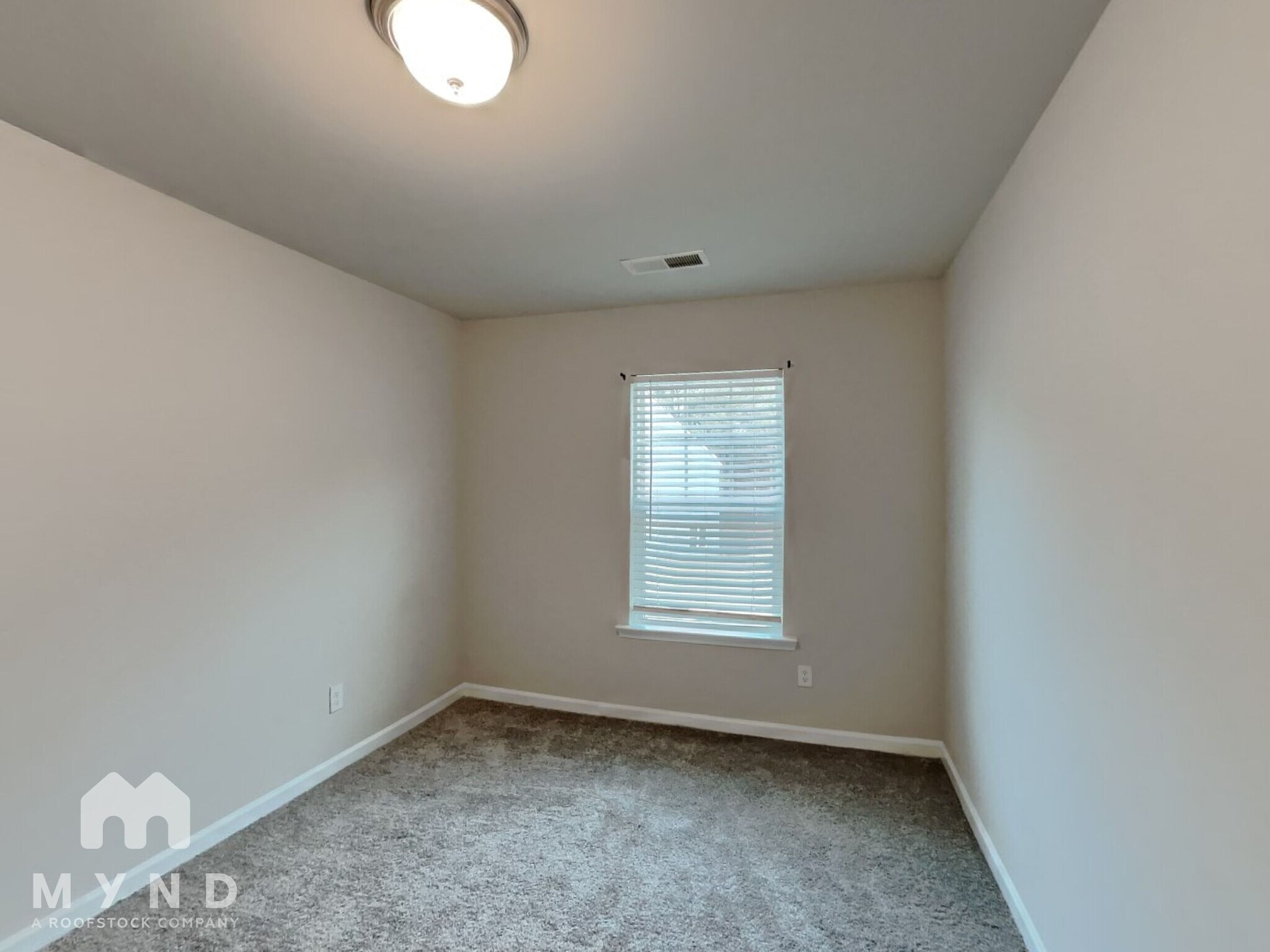 Building Photo - 5097 Lower Elm St