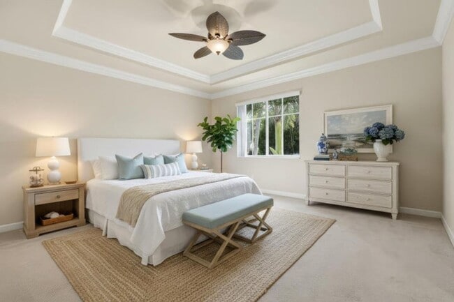 Building Photo - 148 NW Emerson Pl