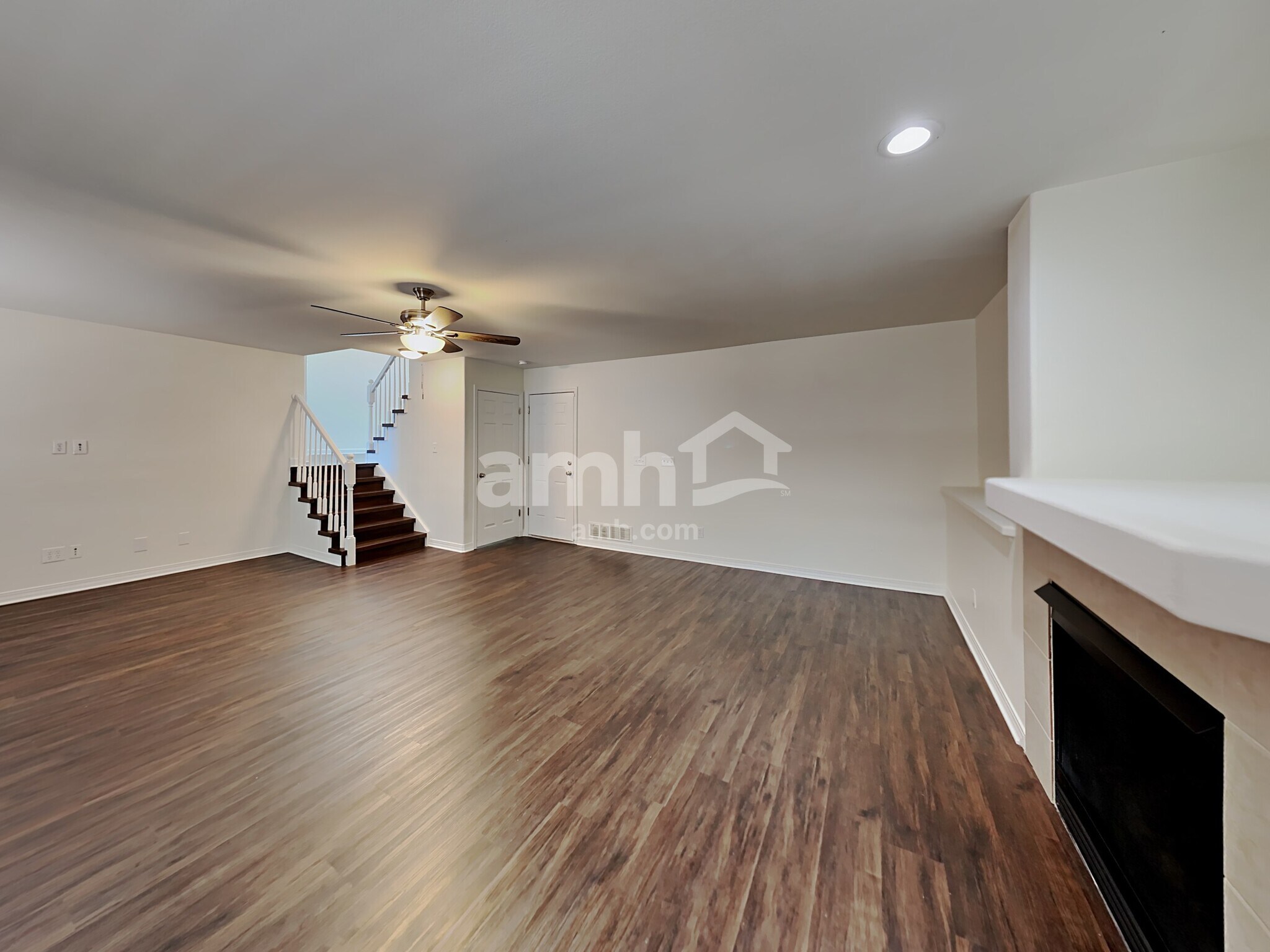 Building Photo - 5616 Marabou Way