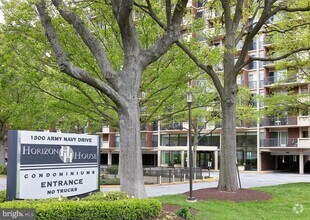 Building Photo - 1300 Army Navy Dr