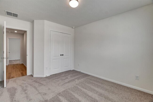 Building Photo - 18214 Sessile Oak Dr