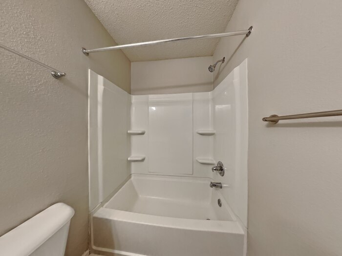 Building Photo - 9207 Wandflower Dr